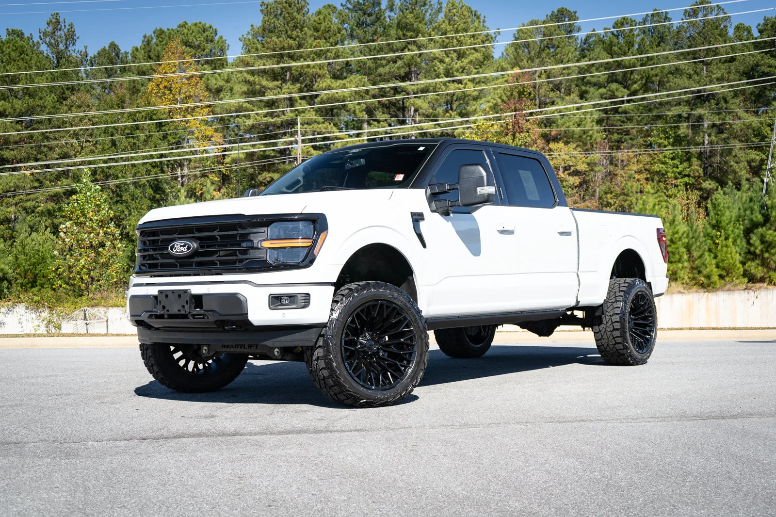 Used 2024 White Ford XLT image 1