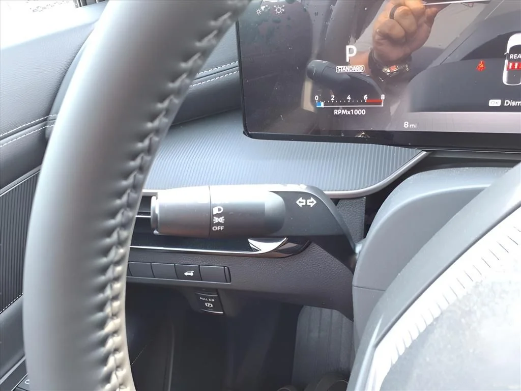 2025 Nissan Murano SV - Photo 24