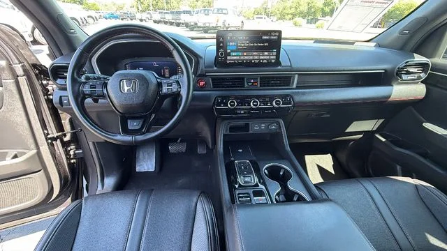Used 2025 Gray Honda Black Edition image 18