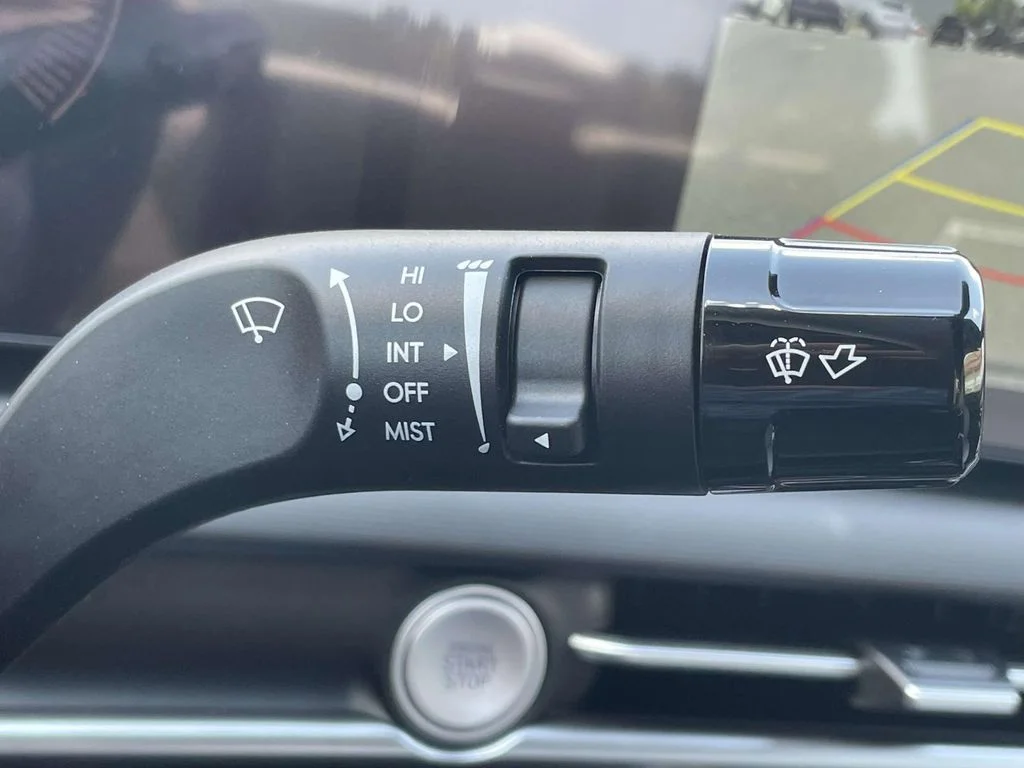 New 2026 White Hyundai SEL image 22
