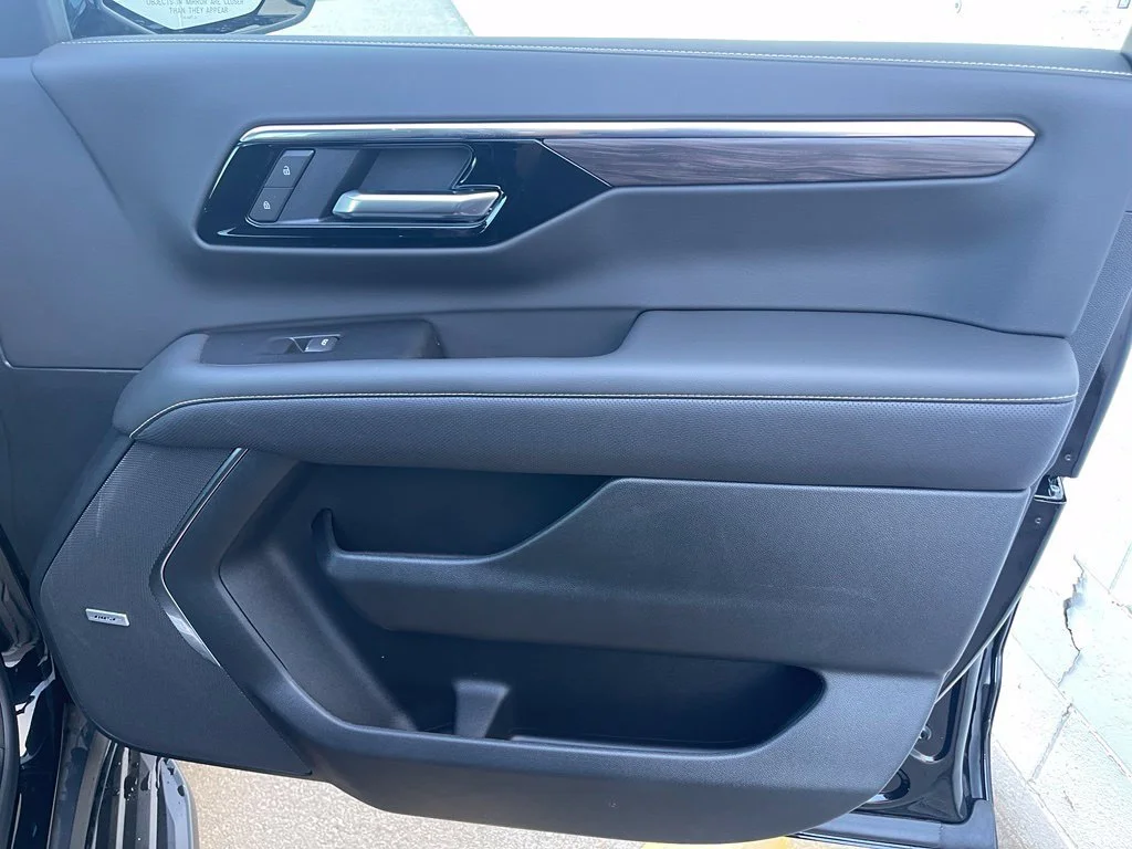 New 2026 Black Chevrolet Premier image 32