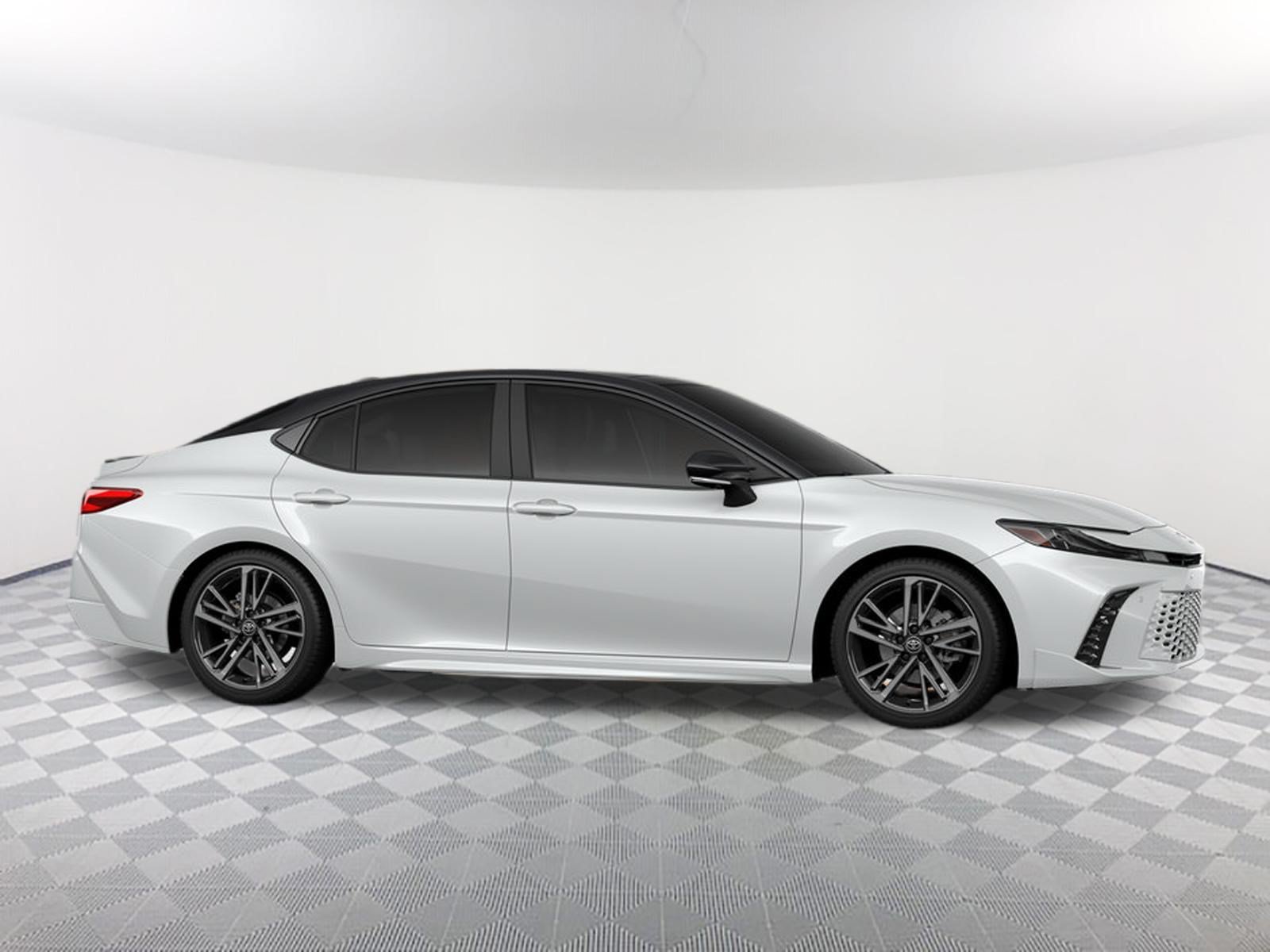 New 2026 Wind Chill Pearl with Midnight Black Metallic roof Toyota XSE image 13
