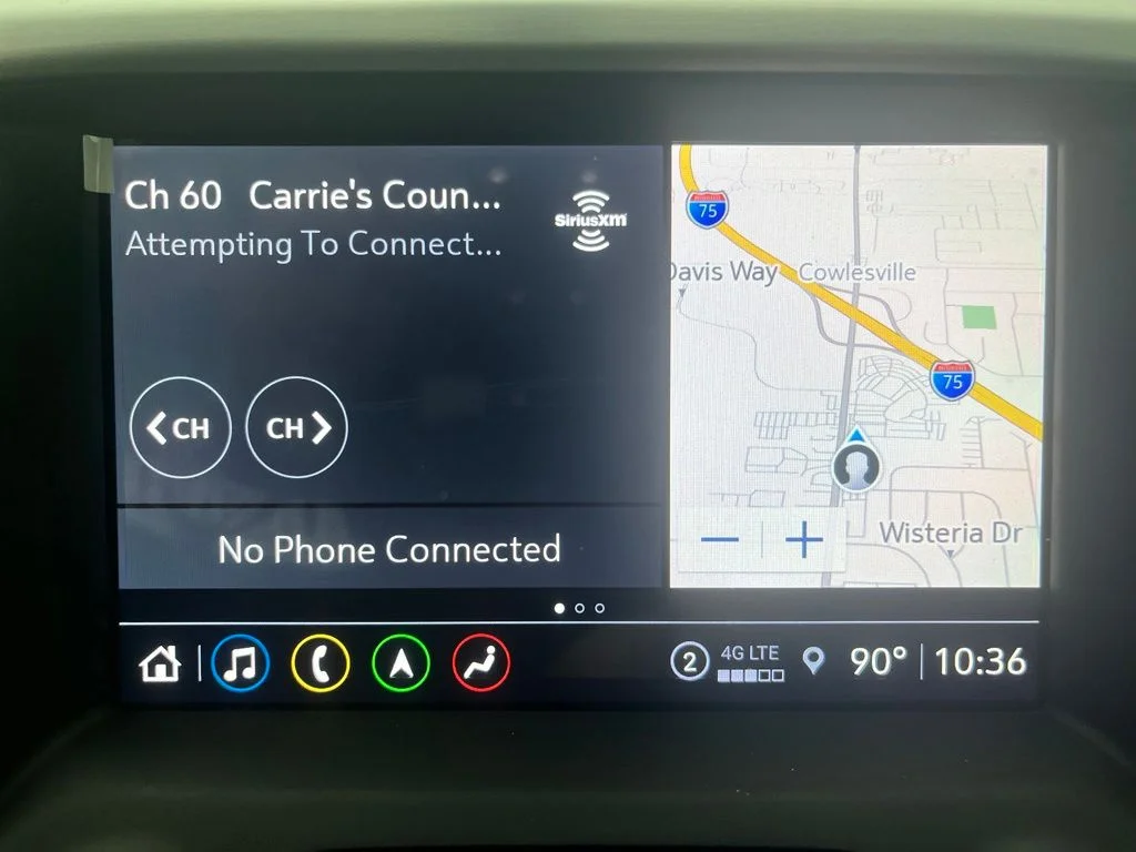 Used 2023 Silver GMC SLT image 5