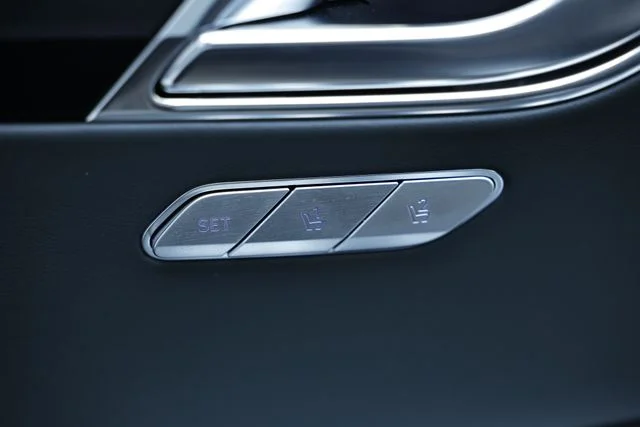 Used 2025 Savile Silver Genesis 2.5T image 16