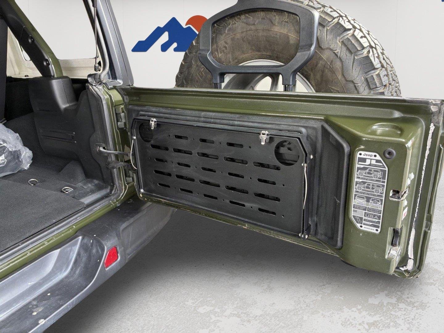 Used 2022 Sarge Green Clearcoat Jeep Unlimited Willys image 9