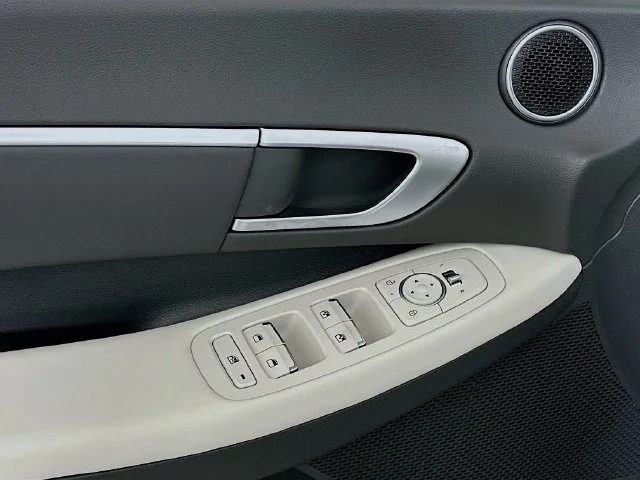 New 2026 Hyundai SONATA SEL Sport