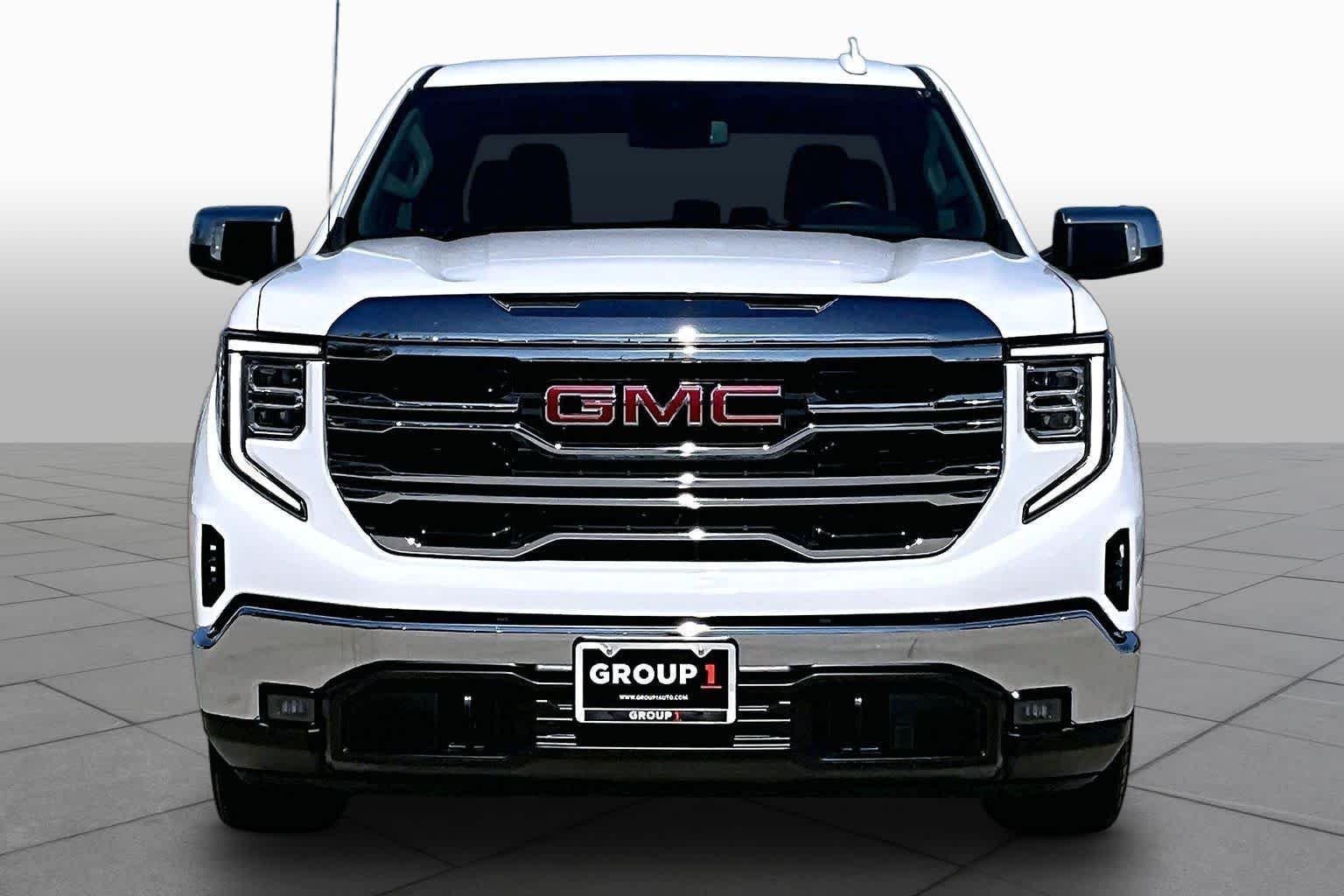 Used 2026 Summit White GMC SLT image 4