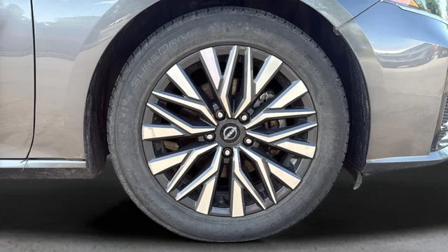 Used 2024 Gun Metallic Nissan 2.5 SV image 26