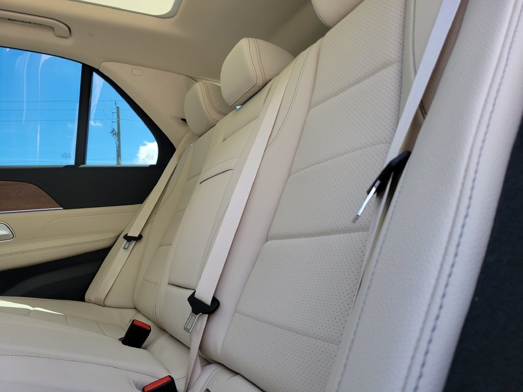 New 2026 Obsidian Black Metallic Mercedes-Benz GLE 450 image 10
