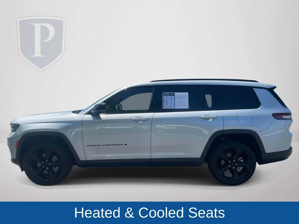 Used 2024 Silver Jeep Limited image 6