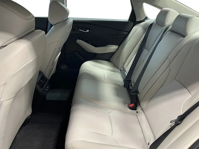 New 2026 Platinum White Pearl Honda Touring image 26