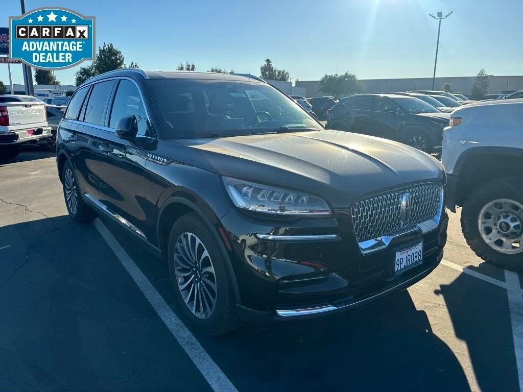 Used 2024 Infinite Black Lincoln Reserve image 1