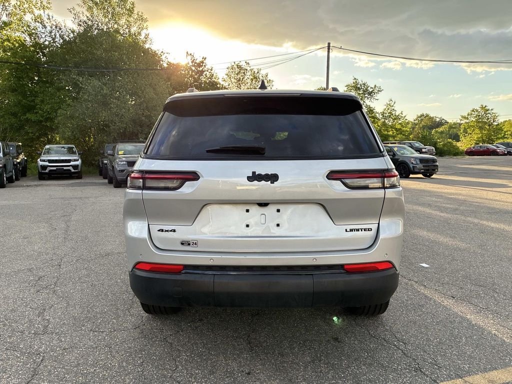 Used 2024 Silver Jeep Limited image 6
