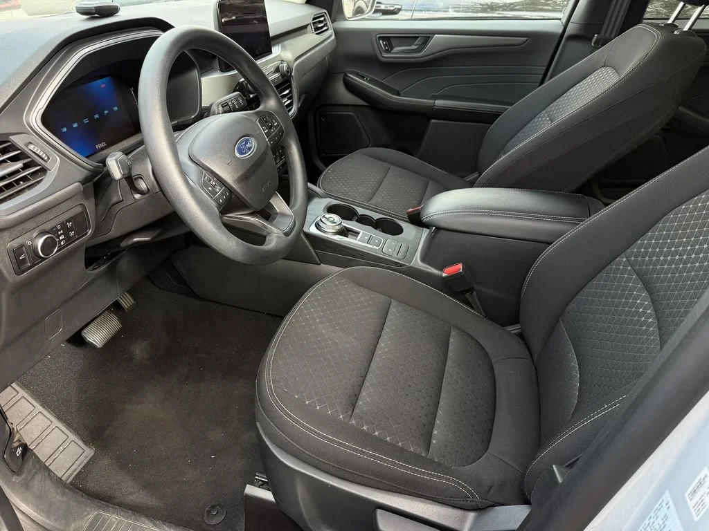 Used 2025  Ford Active image 23