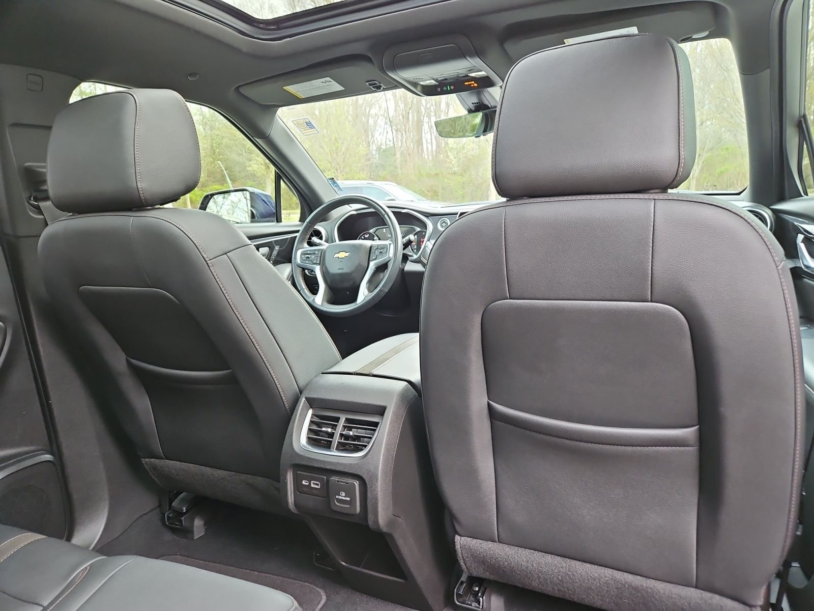 Used 2022 Blue Chevrolet Premier image 18