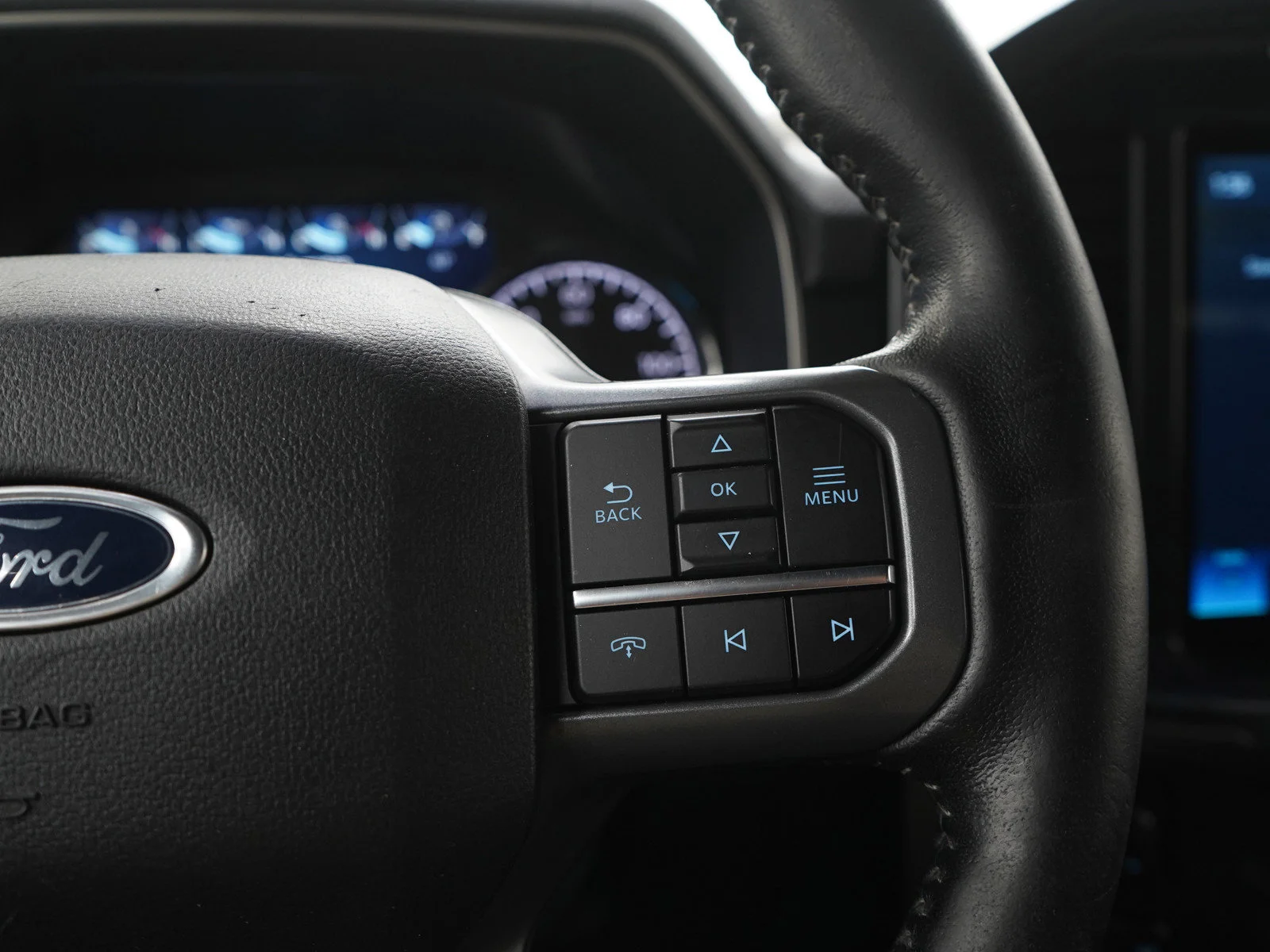 Used 2022 Gray Metallic Ford XLT image 27