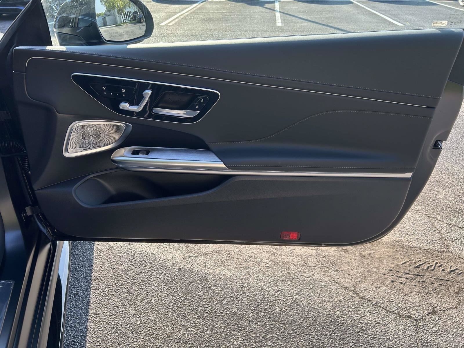 New 2027 MANUFAKTUR exclusive graphite grey magno Mercedes-Benz AMG® CLE 53 4MATIC®+ Coupe image 36