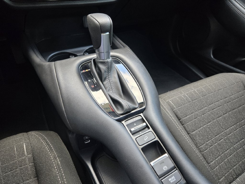 Used 2024 White Honda LX image 17