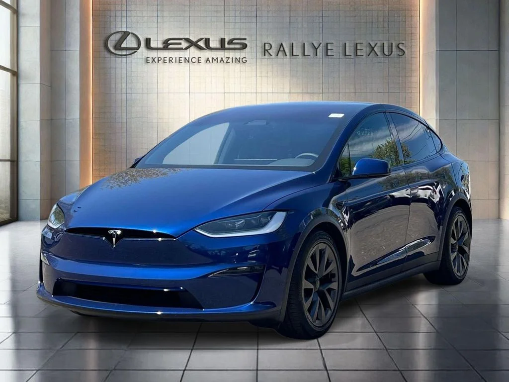 Used 2023 Blue Tesla Standard Range image 3