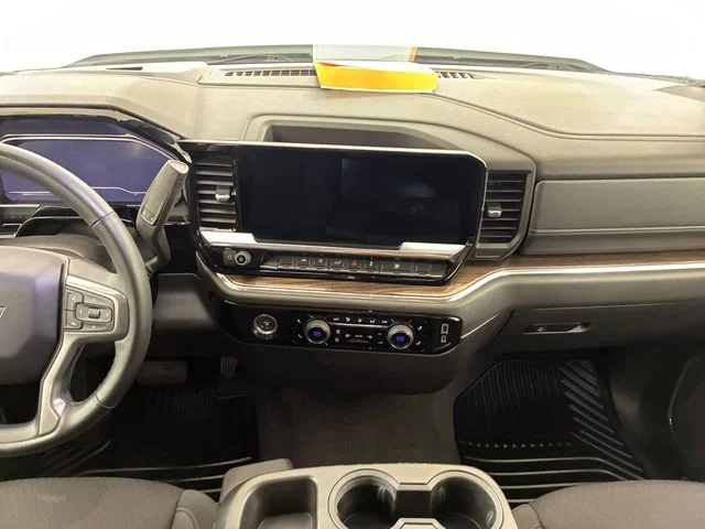 Used 2024 White Chevrolet LT image 21