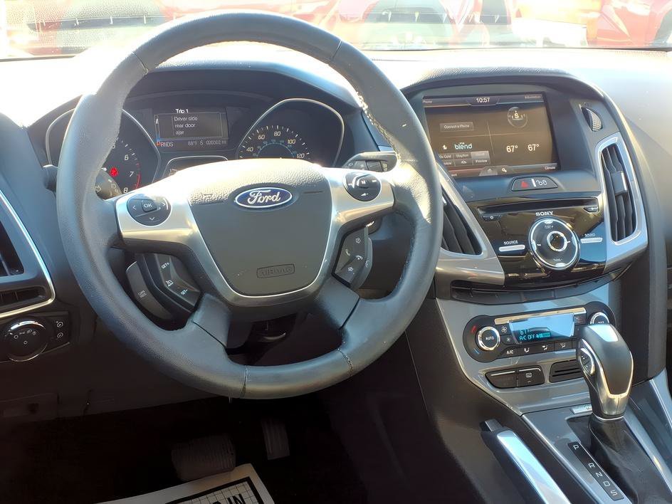 Used 2013 Ruby Red Metallic Tinted Clearcoat Ford Titanium image 9