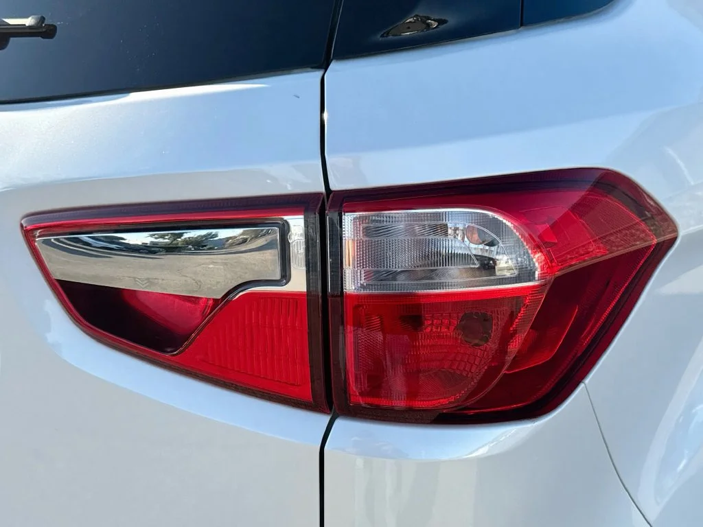 Used 2018 White Ford SE image 31