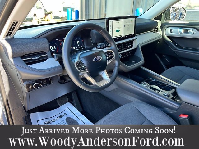 Used 2026 Vapor Blue Metallic Ford Active image 8
