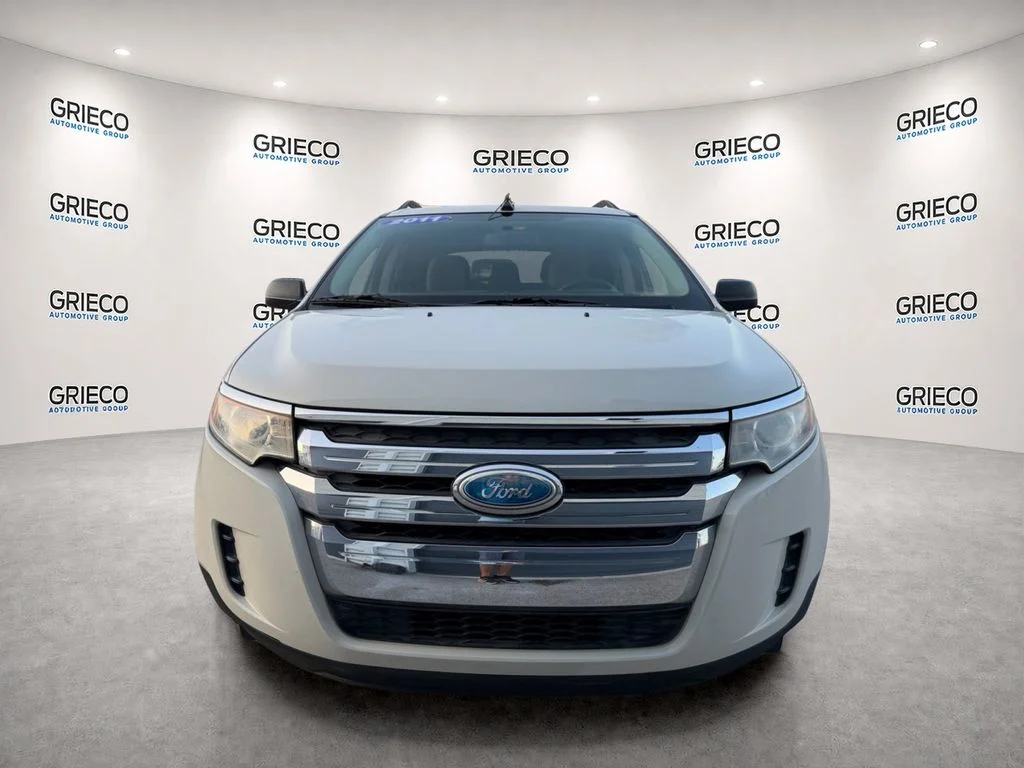 Used 2011 White Suede Ford SE image 2