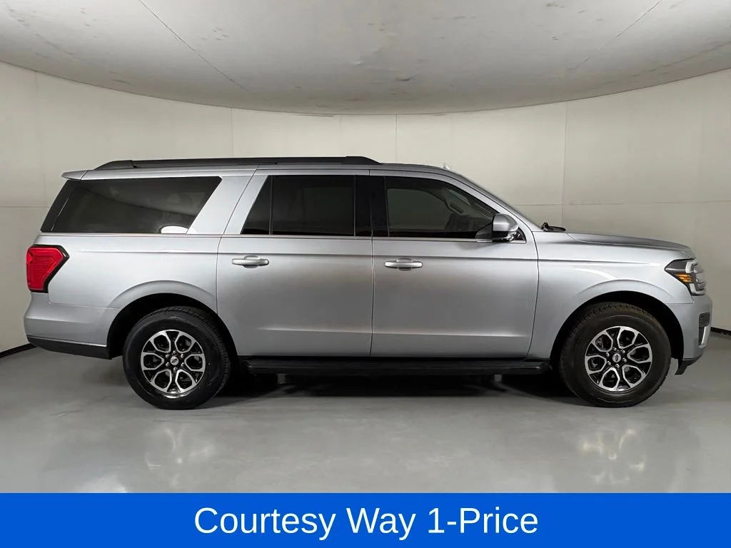 Used 2024 Silver Ford XLT image 12