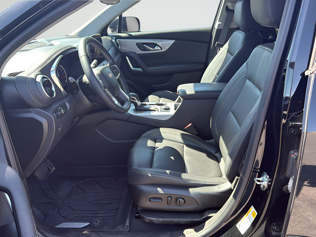 Used 2024 Black Chevrolet LT image 10
