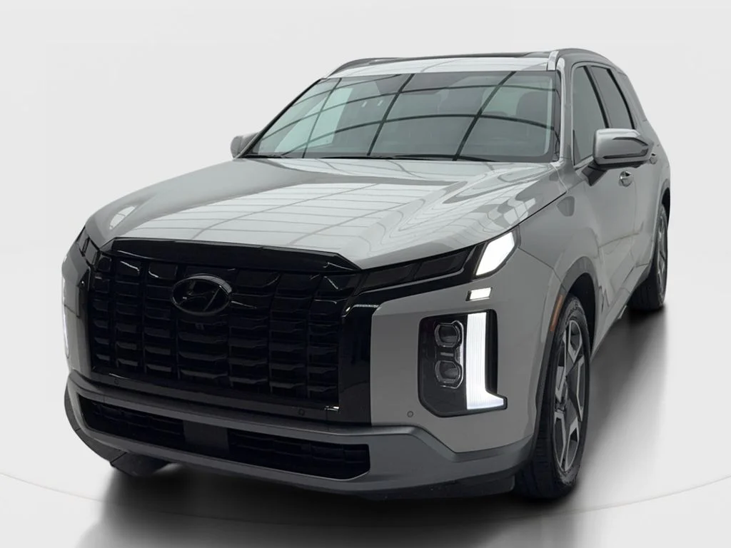 Used 2025 Silver Hyundai Limited image 4