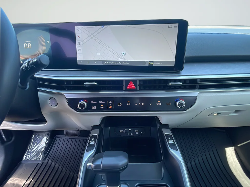 Certified Used 2024 Green Kia X-Line EX image 20