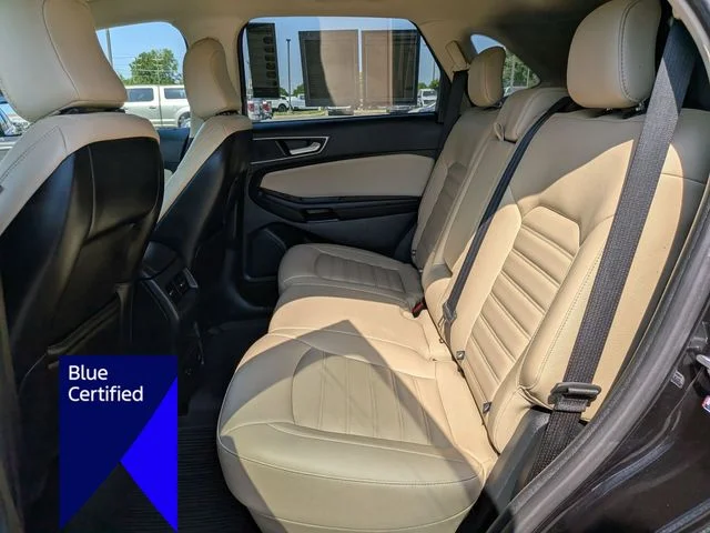 Used 2022 Black Ford SEL image 27