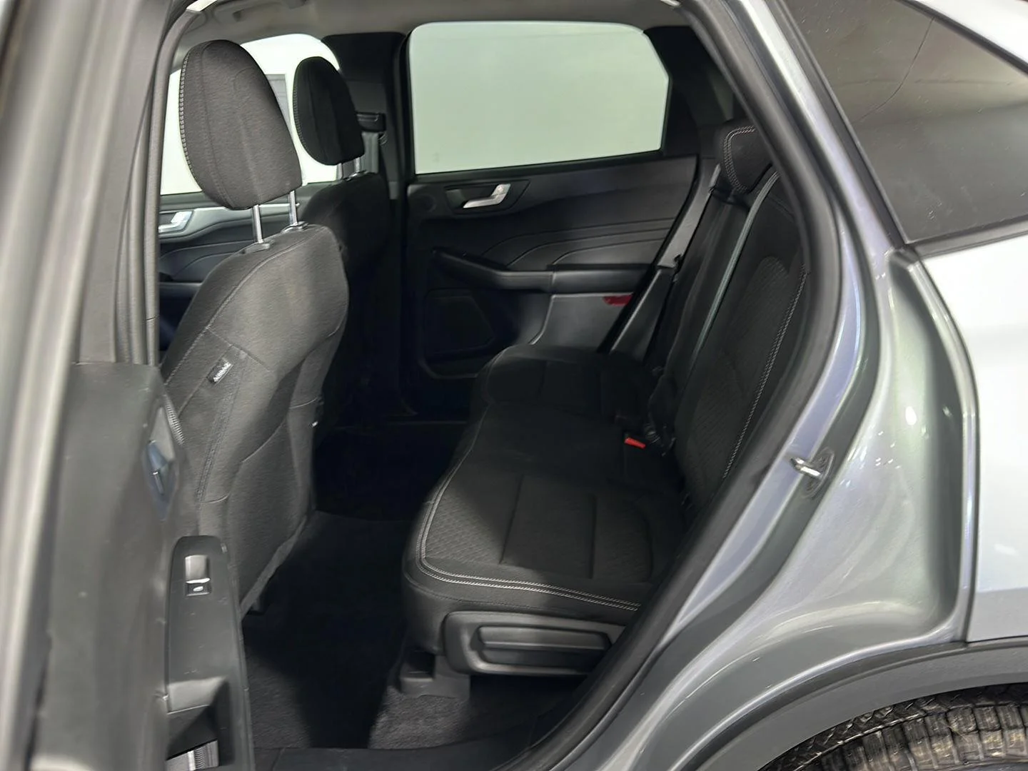 Used 2023 Iconic Silver Ford Active image 24