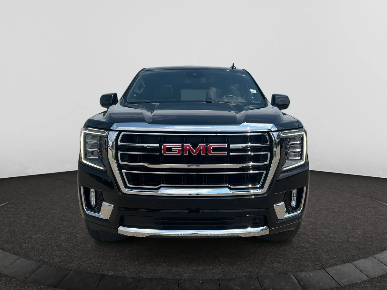 Used 2023 Black GMC SLT 4WD Leather Sunroof 5.3L image 8