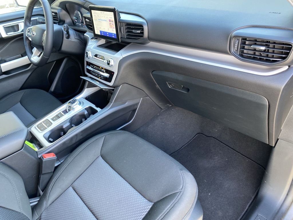 Used 2024 Gray Ford XLT image 39