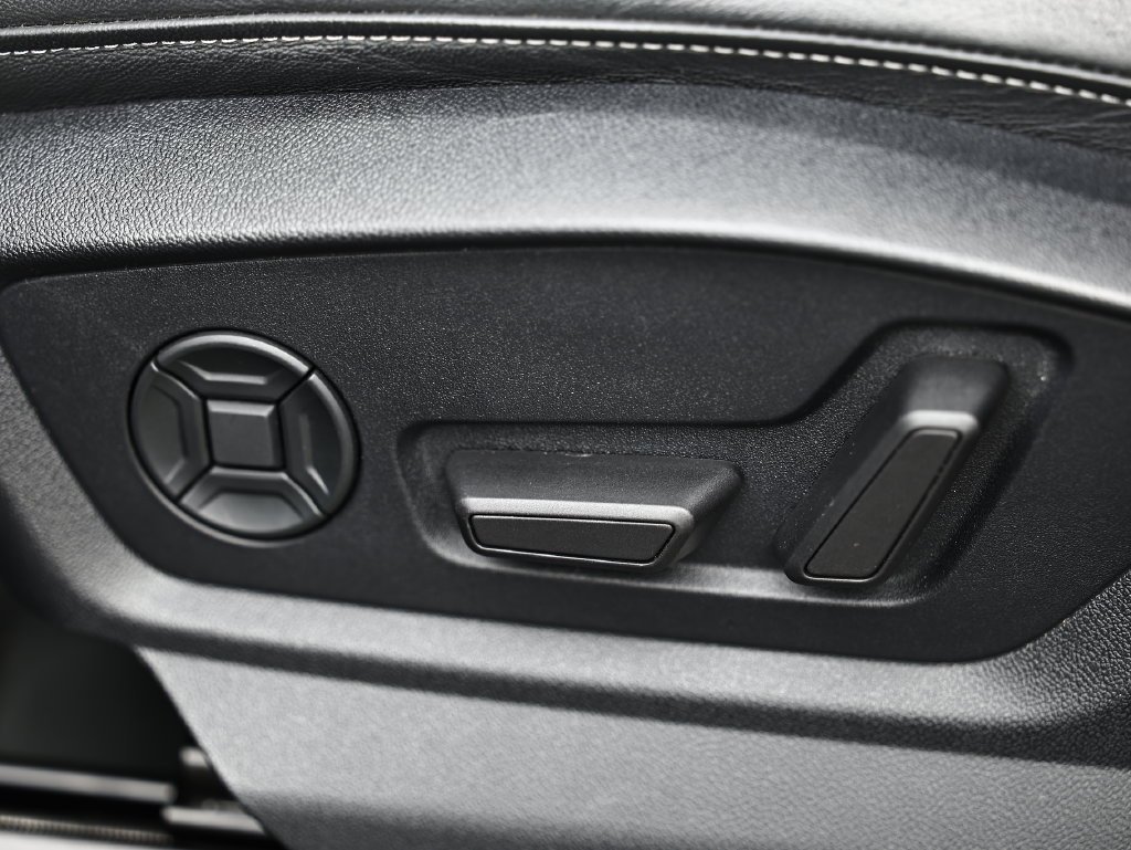 Used 2023 Mythos Black Metallic Audi 55 Premium Plus image 22