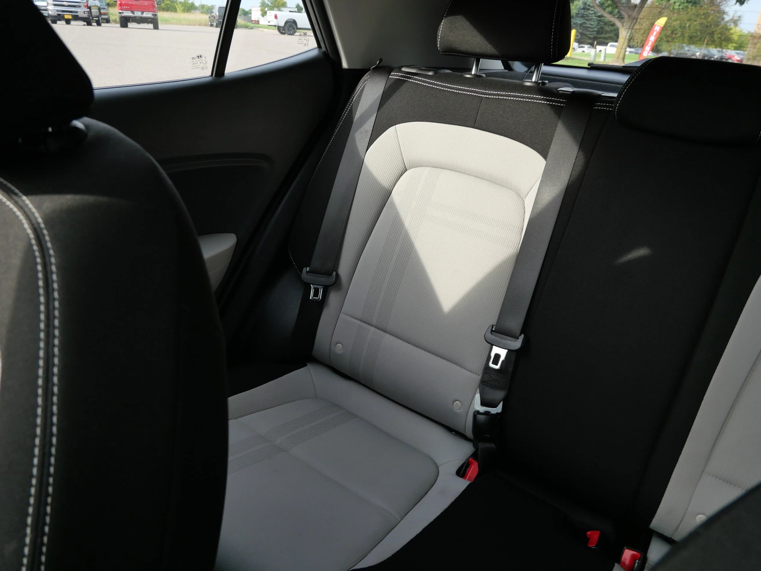 2025 Hyundai Venue SEL - Photo 12
