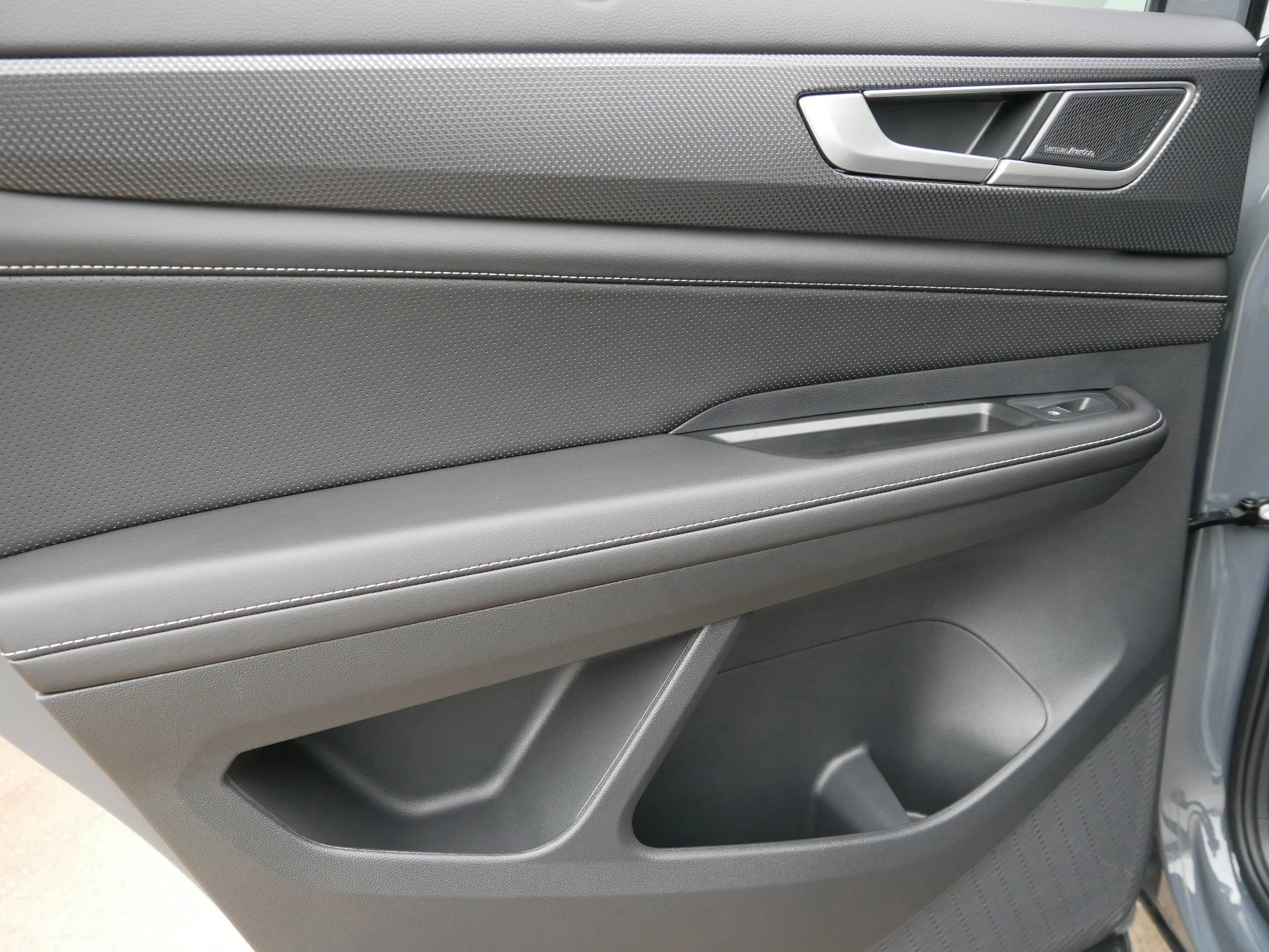 New 2026 Pure Gray Volkswagen 2.0T SEL Premium R-Line image 7