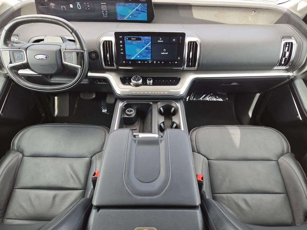 Used 2025 Black Ford Platinum image 22