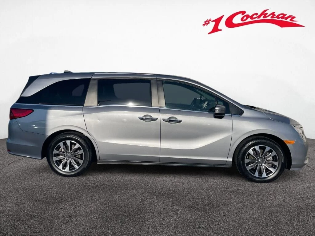 Used 2022 Lunar Silver Metallic Honda EX-L image 28