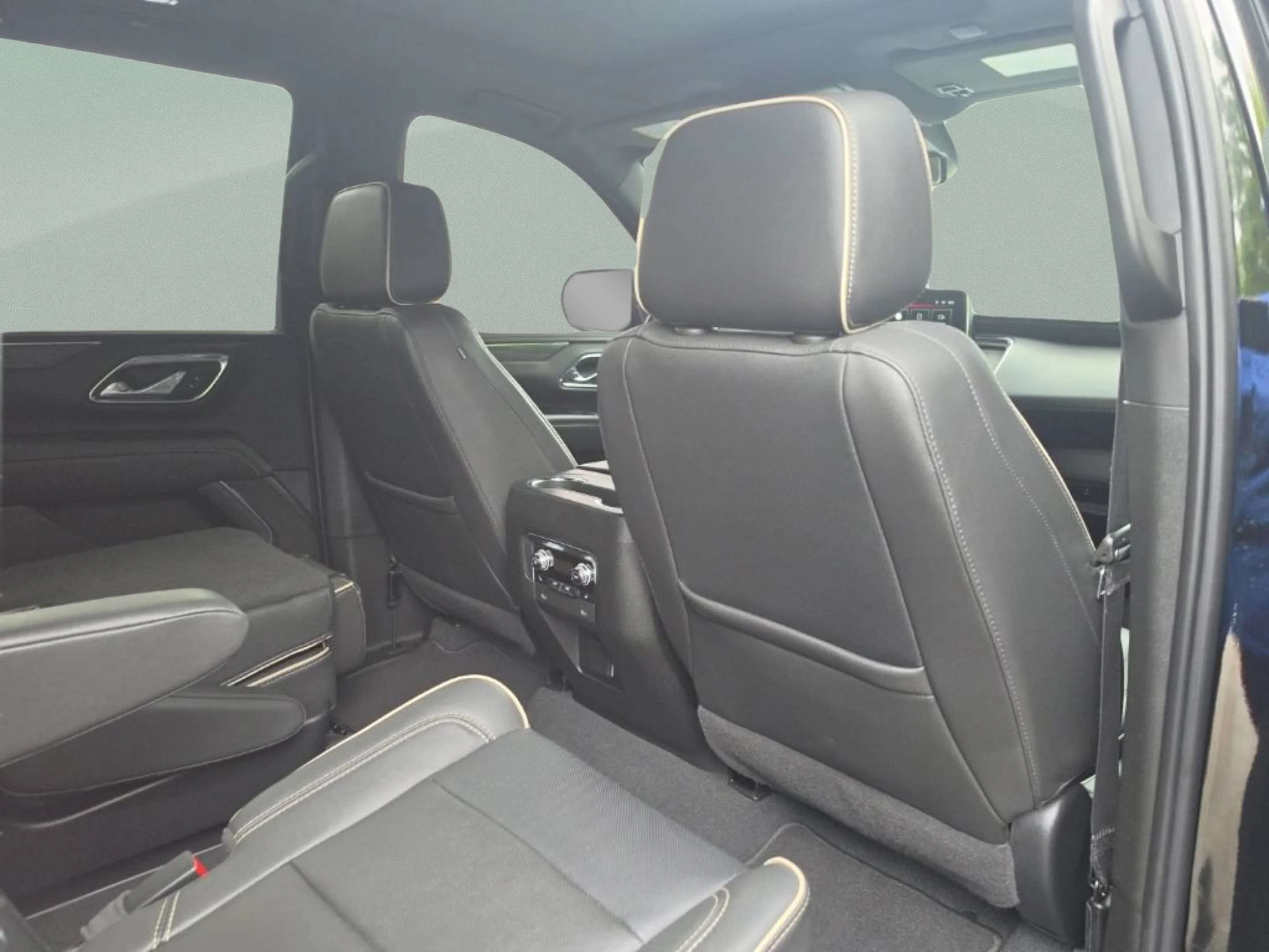 Used 2022 Onyx Black GMC SLT image 25