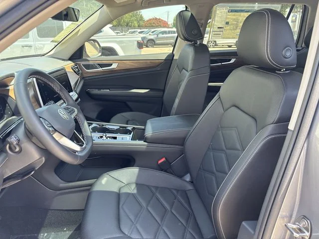 New 2026 Silver Volkswagen 2.0T SE w/Technology image 20