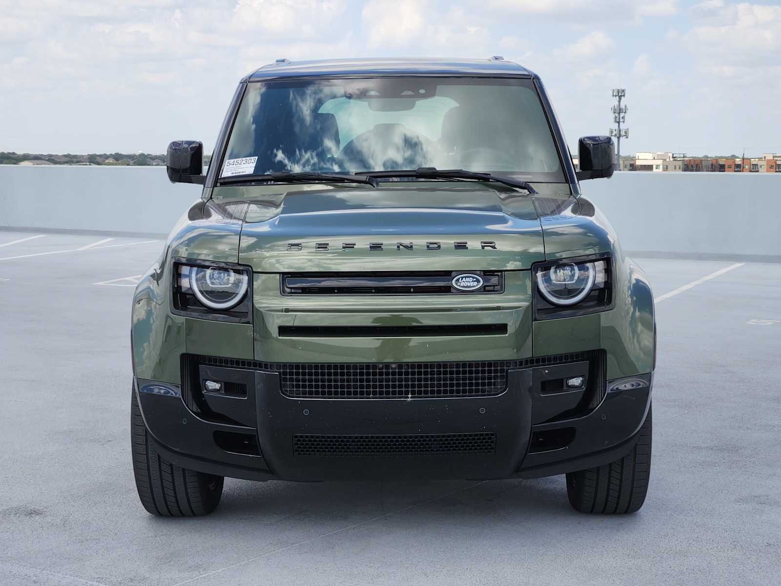 New 2026 Woolstone Green LAND ROVER X-Dynamic SE image 2