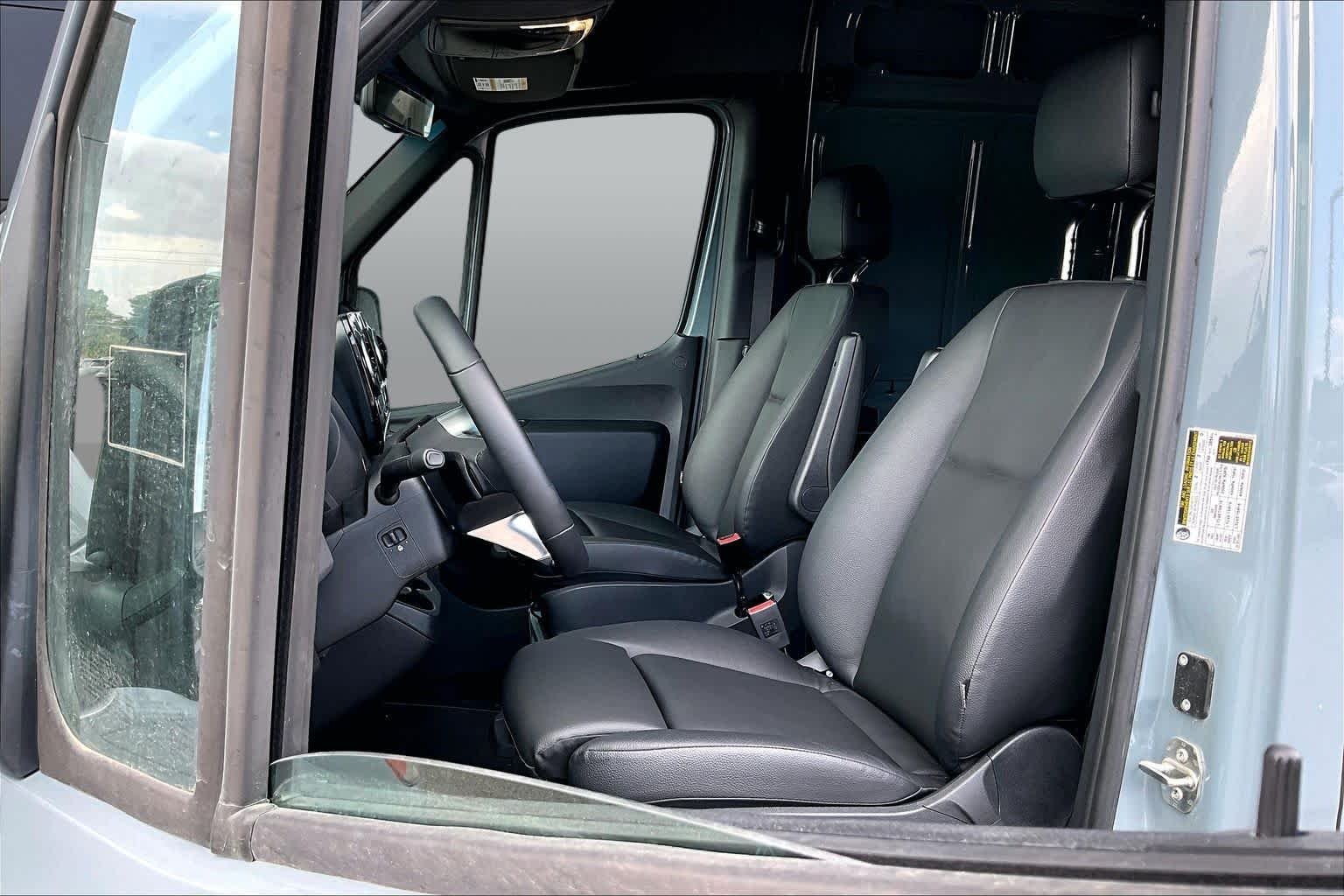 Pre-Owned 2025 Mercedes-Benz Sprinter