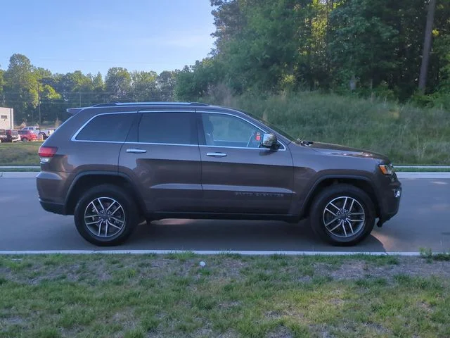 Used 2021 Brown Jeep Limited image 14