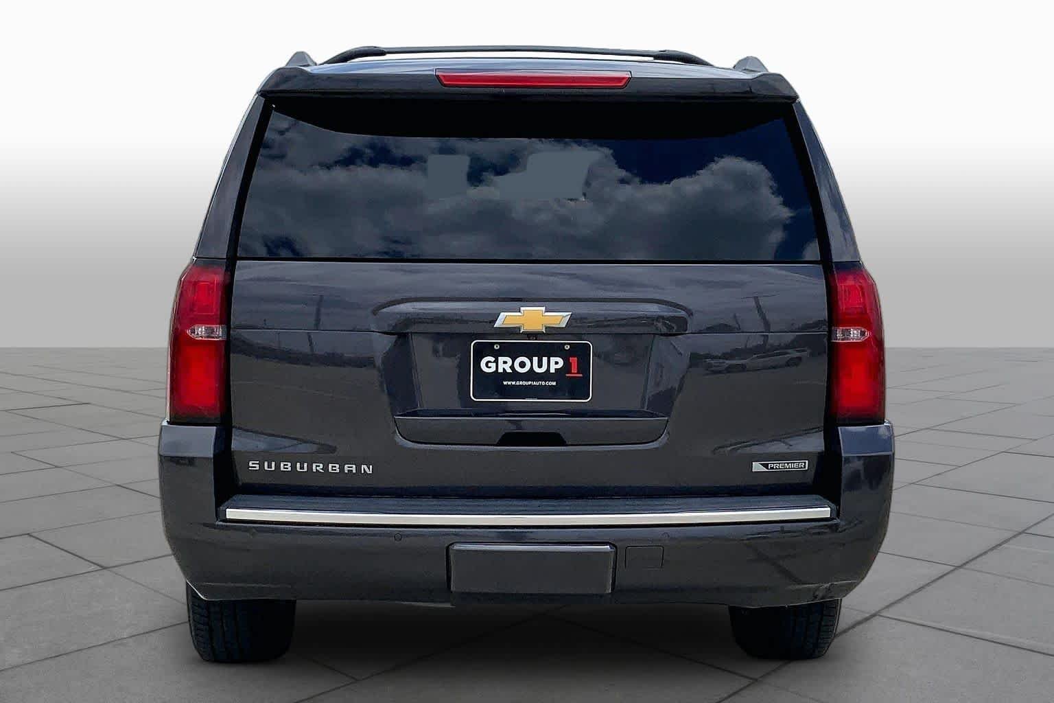 Used 2018 Tungsten Metallic Chevrolet Premier image 4