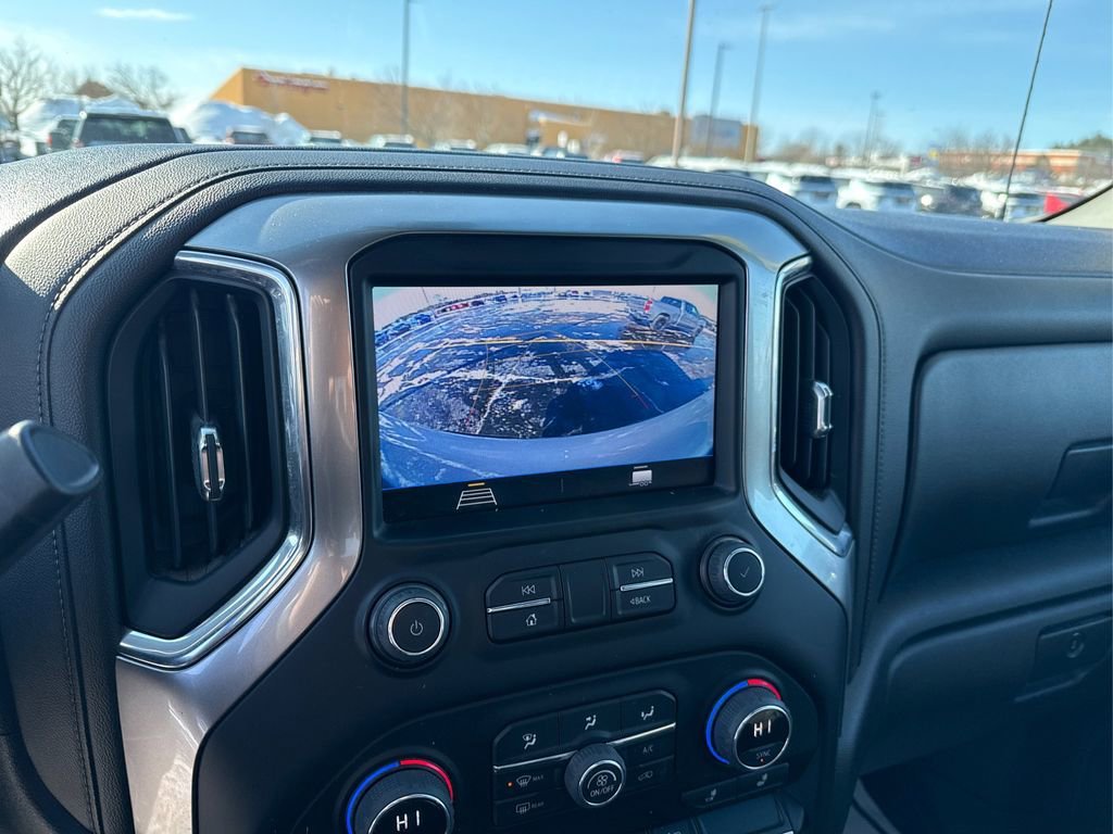 Used 2022 Silver Ice Metallic Chevrolet LT image 25