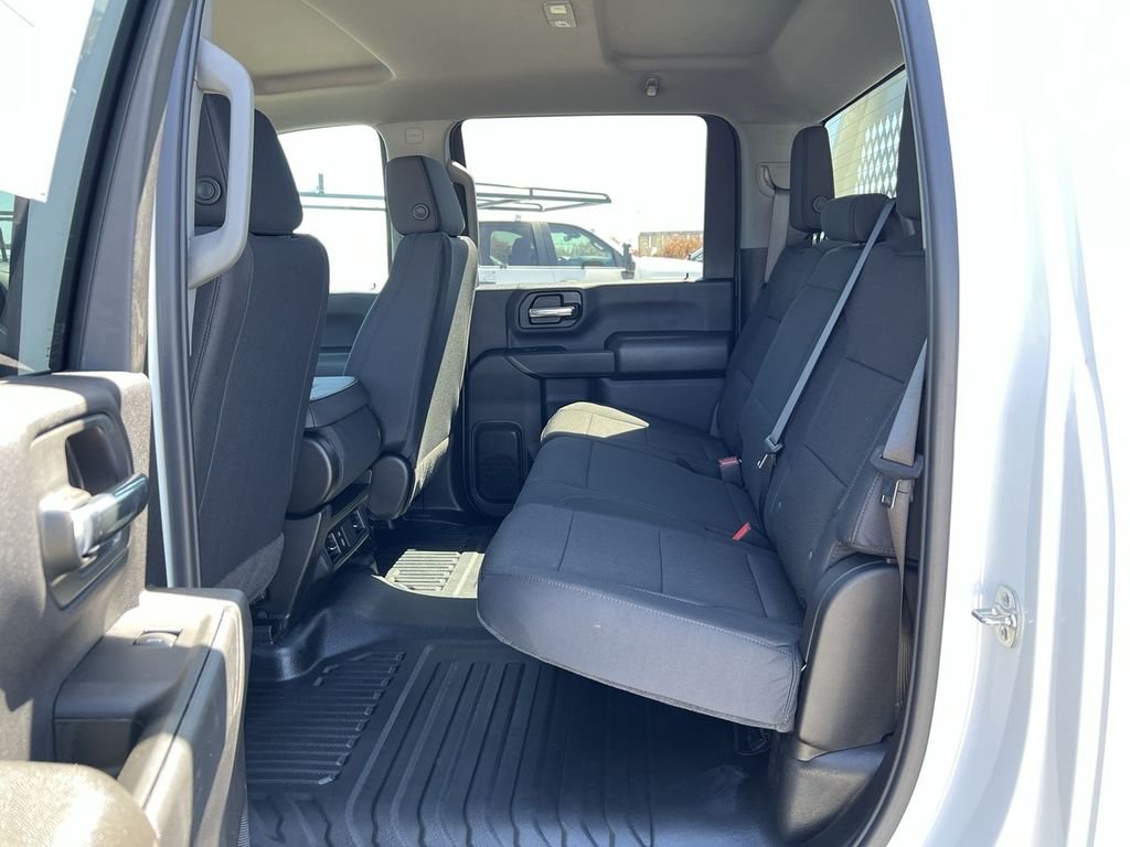 New 2026 Summit White Chevrolet Work Truck image 27