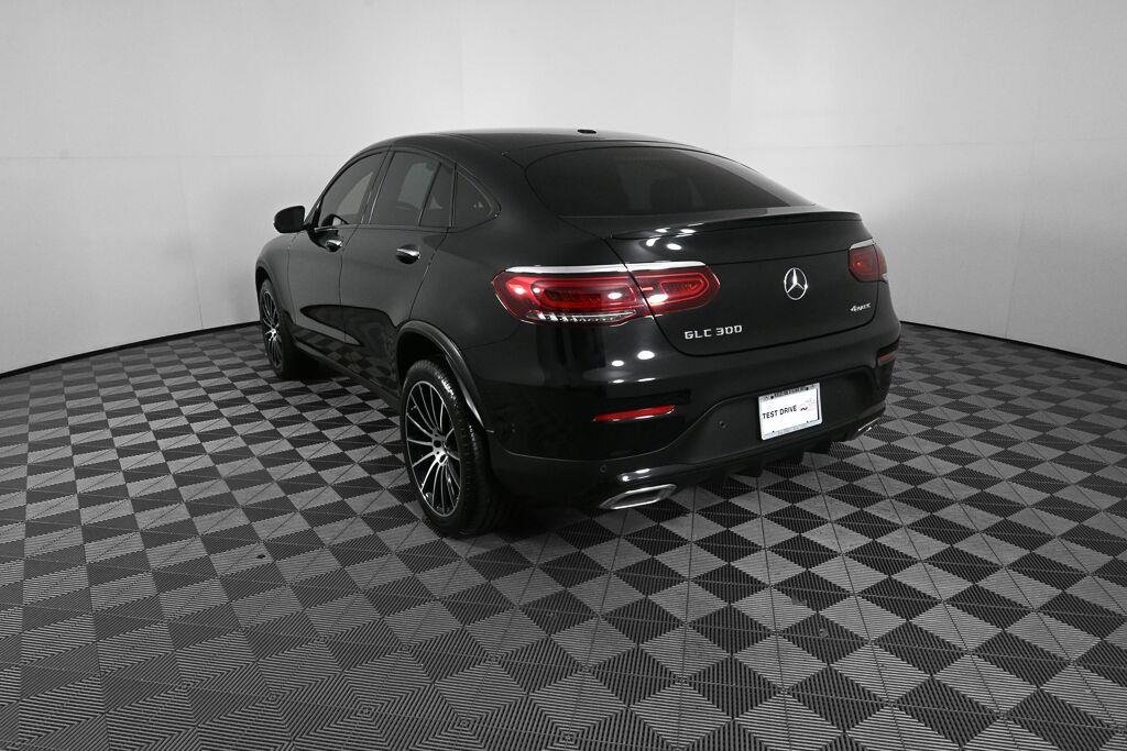 Certified Used 2023 Black Mercedes-Benz GLC 300 image 4